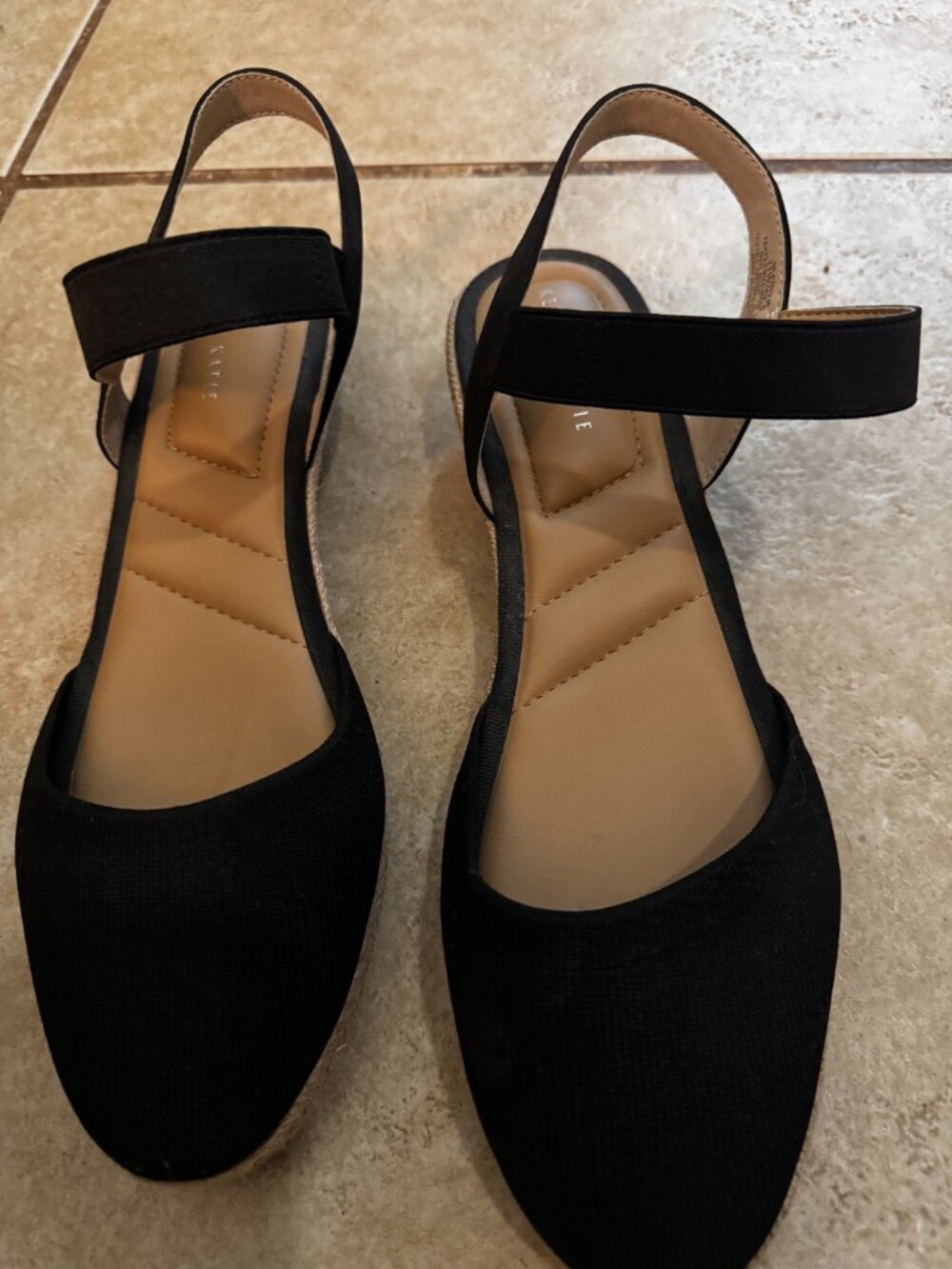 Flat Espadrilles in Black - Picture 5 of 7